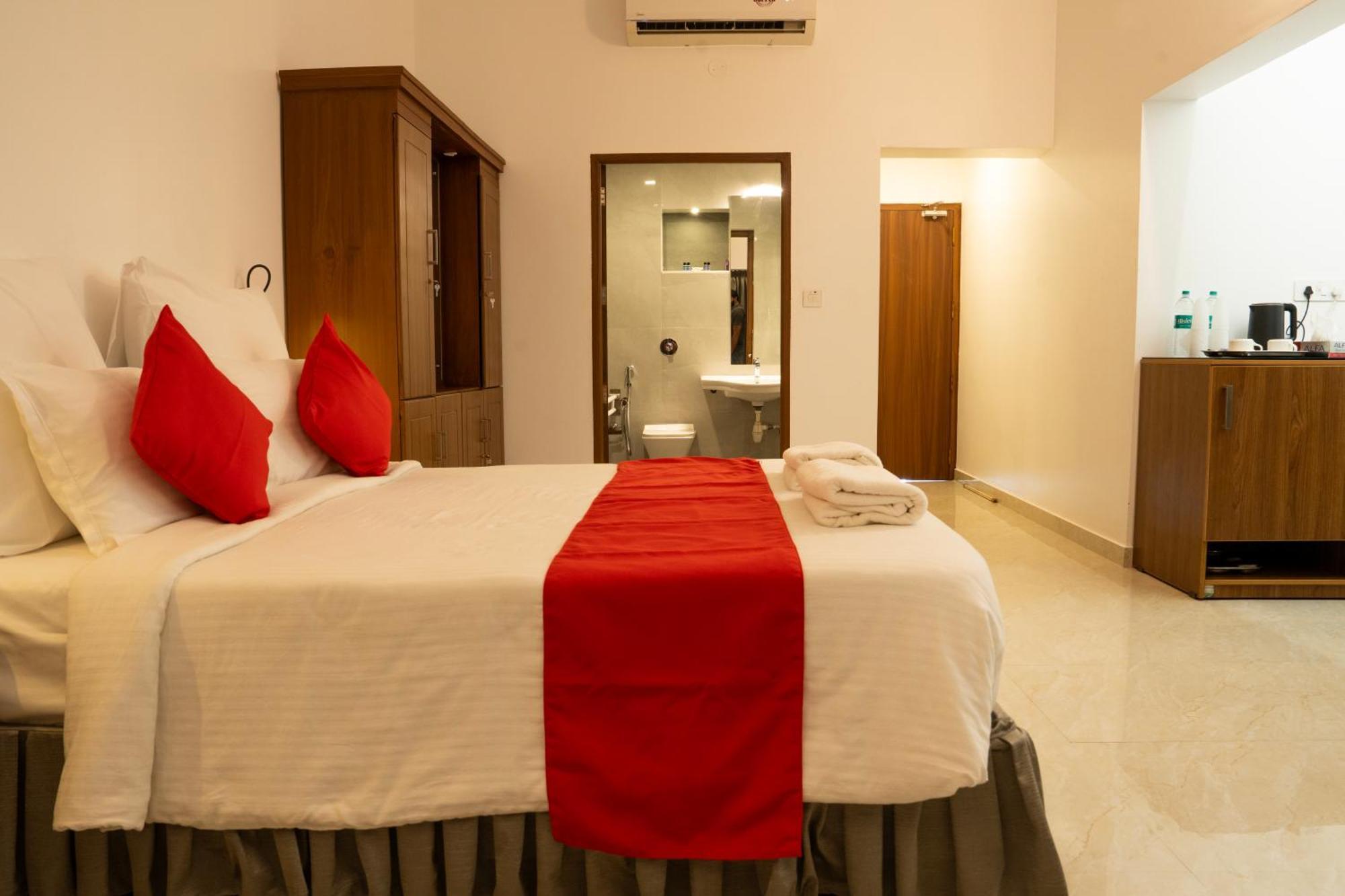 Alleppey Holiday Beach Resort Alappuzha Esterno foto