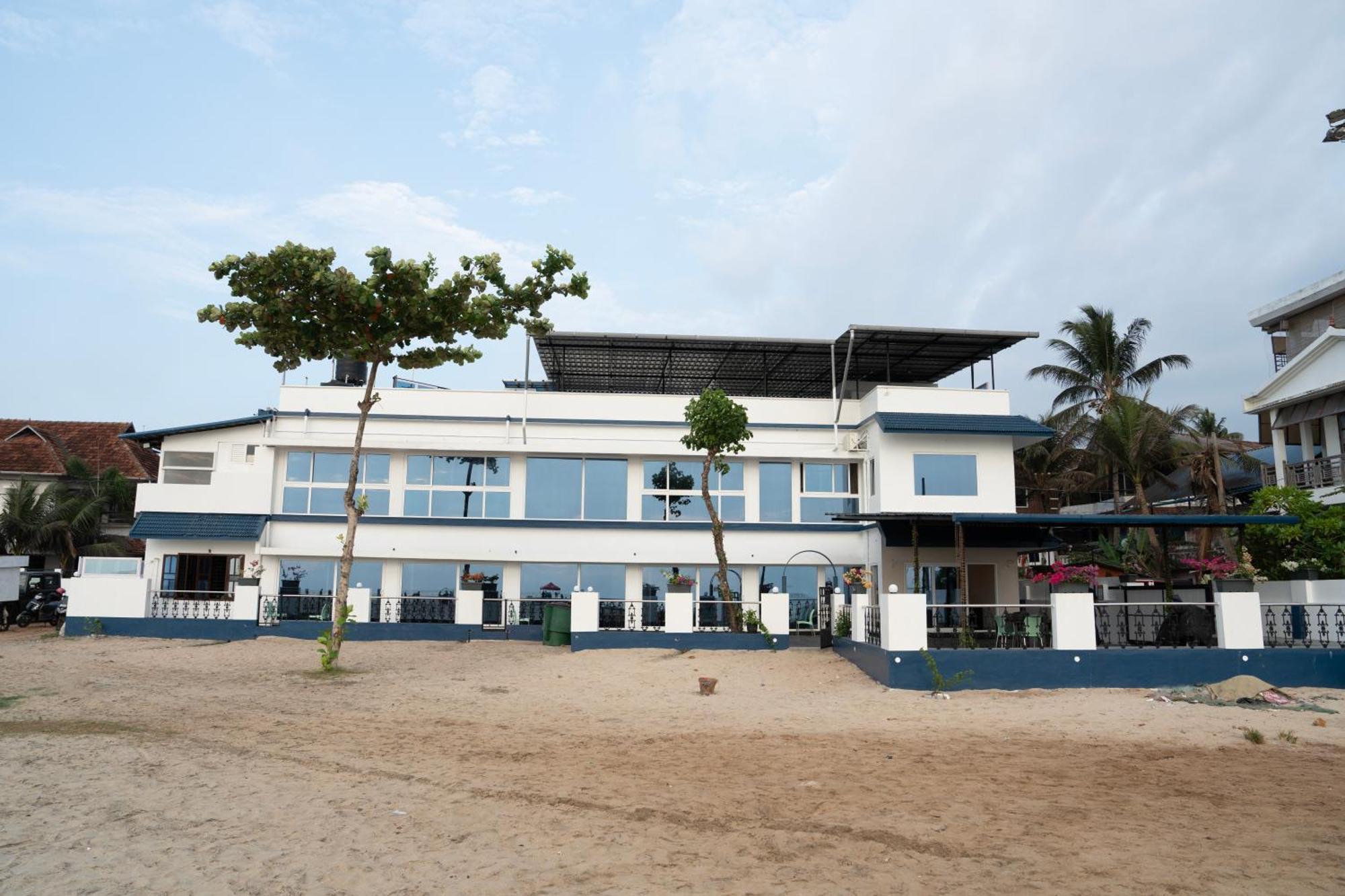 Alleppey Holiday Beach Resort Alappuzha Esterno foto