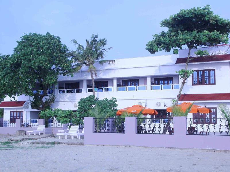 Alleppey Holiday Beach Resort Alappuzha Esterno foto